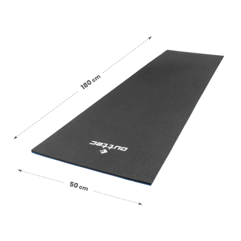 Schwarze Outtec Isomatte mit Maßen: 180 cm Länge, 50 cm Breite. Ideal für Camping