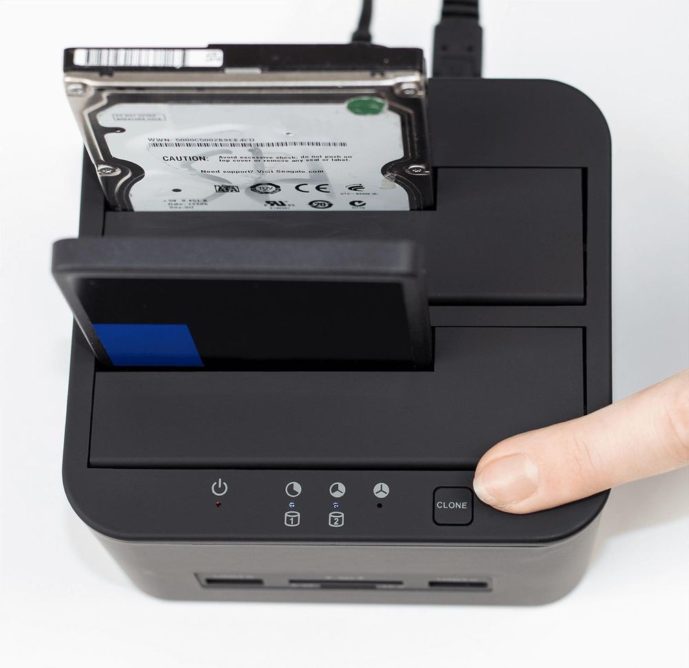 REAGLE SATA HDD SSD Docking Station 2.5 3.5 Zoll Offline Klonfunktion USB 3.2 Hub Kartenleser SD TF Adapter 5Gbps für Backup Datentransfer bis 16TB
