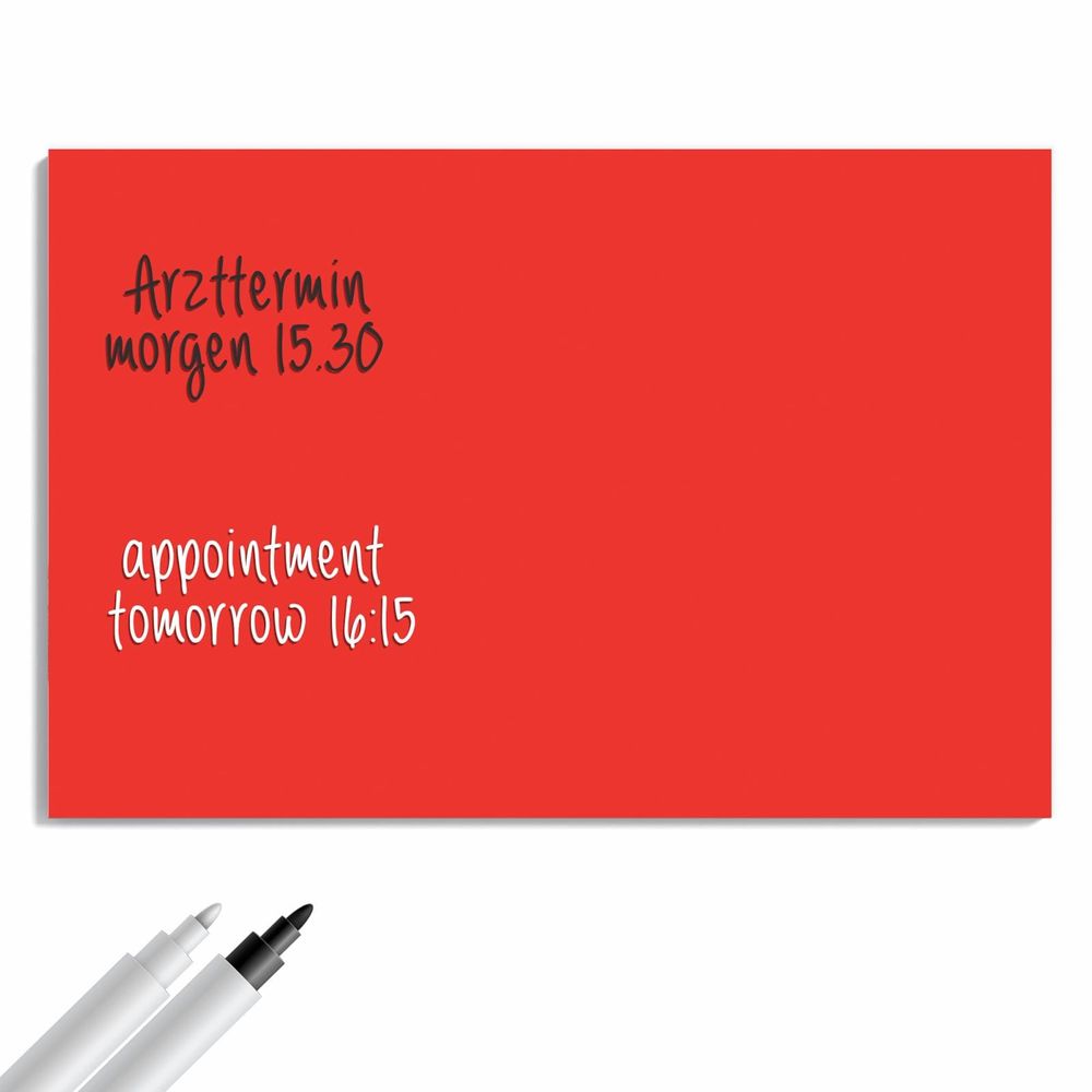 Metall-Magnettafel Feuerrot, mit Boardmarker beschrieben