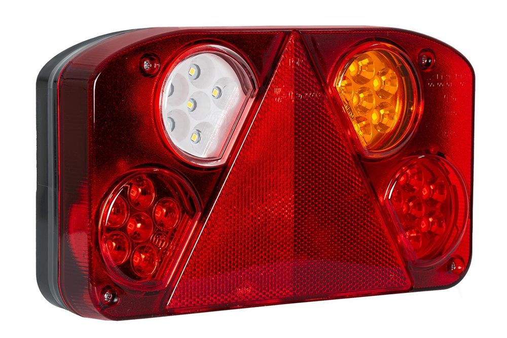Multifunktionale rechte LED-Rückleuchte mit Dreiecksreflektor LZD 845