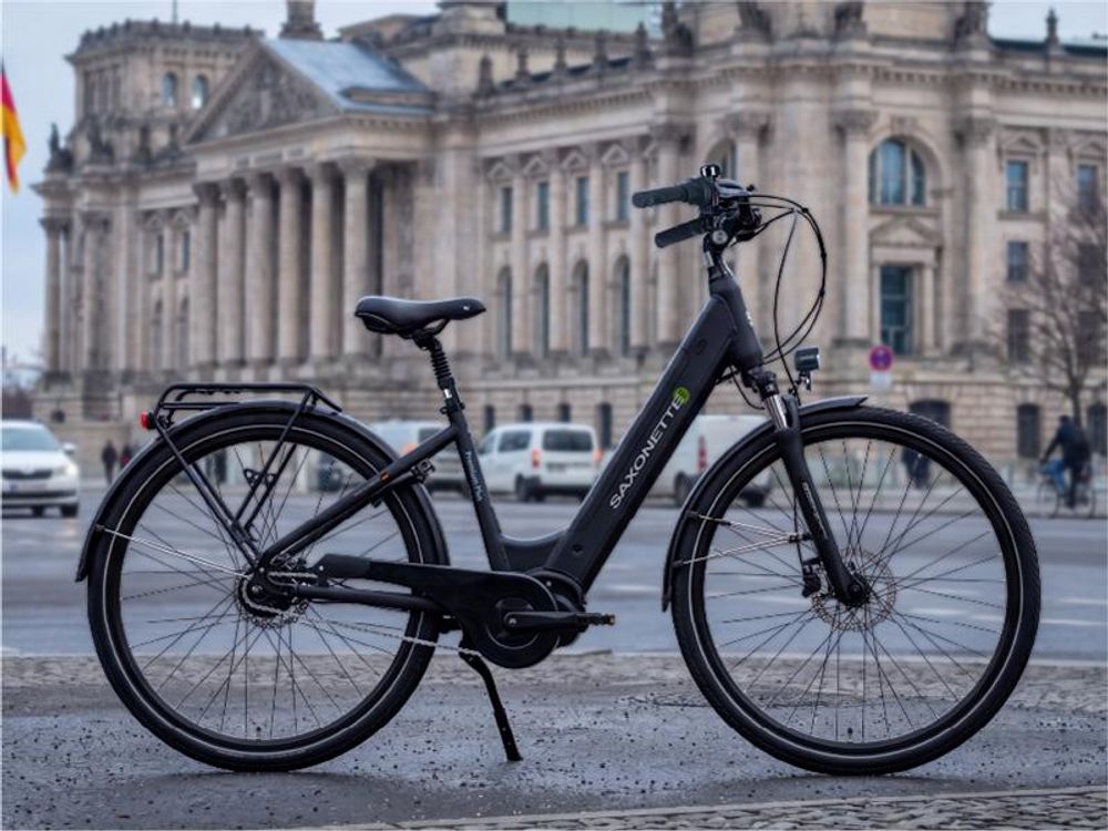 SAXONETTE Premium Plus 3.0 Wave 28" Pedelec, Mittelmotor, Nexus 8-Gang, 36V/14,5Ah Intube-Akku, Rahmenhöhe 50 cm, schwarz matt