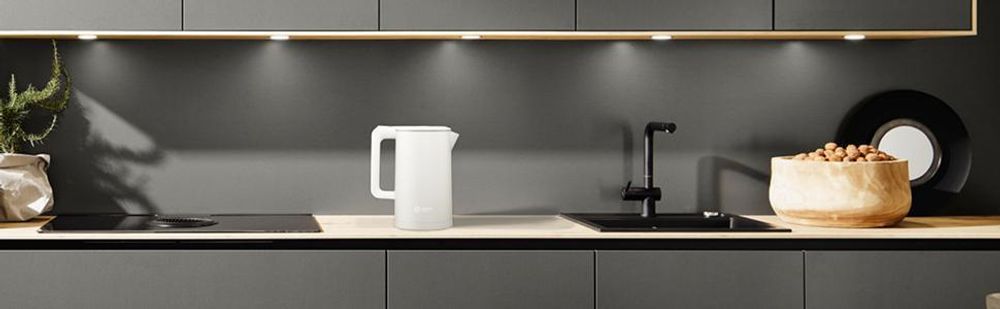 Balter Wasserkocher Edelstahl 1,7L, 2200W, BPA-frei, LED-Beleuchtung, Doppelwand, Teekessel mit Abschaltautomatik, Trockenlaufschutz, Weiß