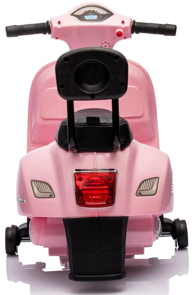 Rückansicht mit LED-Rücklicht und Details der Vespa Mini