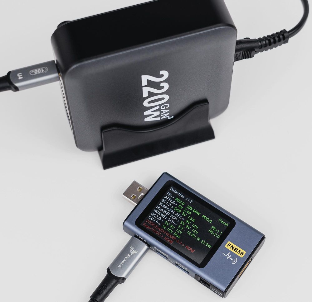 SCHNELLLADEGERÄT GaN 220W PD 4x USB C 2x QC 3.0 FÜR LAPTOP IPHONE 100W MAC