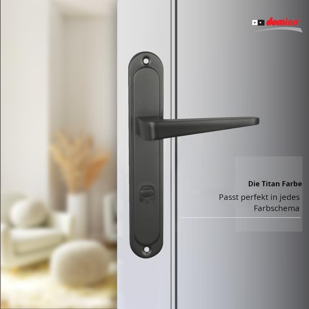 Domino Türgriff 72 Drückergarnitur PZ - Profilzylinder Set | Türklinke für Zimmertür, Bürotür, Kellertür & Innentür | L-Form | Türbeschläge aus Aluminiuml | Titan | VITA M8