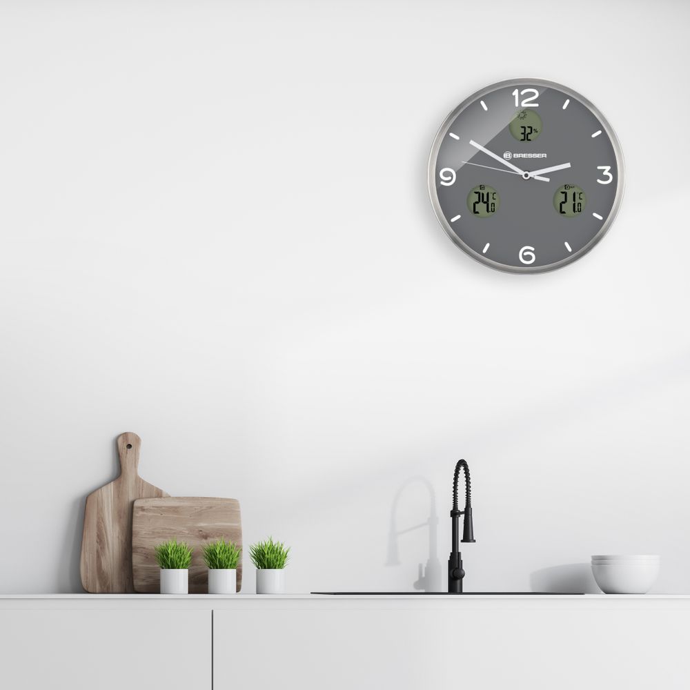 Bresser Funk-Wetterwanduhr 30 cm mit Außensensor, Temperatur, Luftfeuchtigkeit, Wettertrend, Edelstahlrahmen
