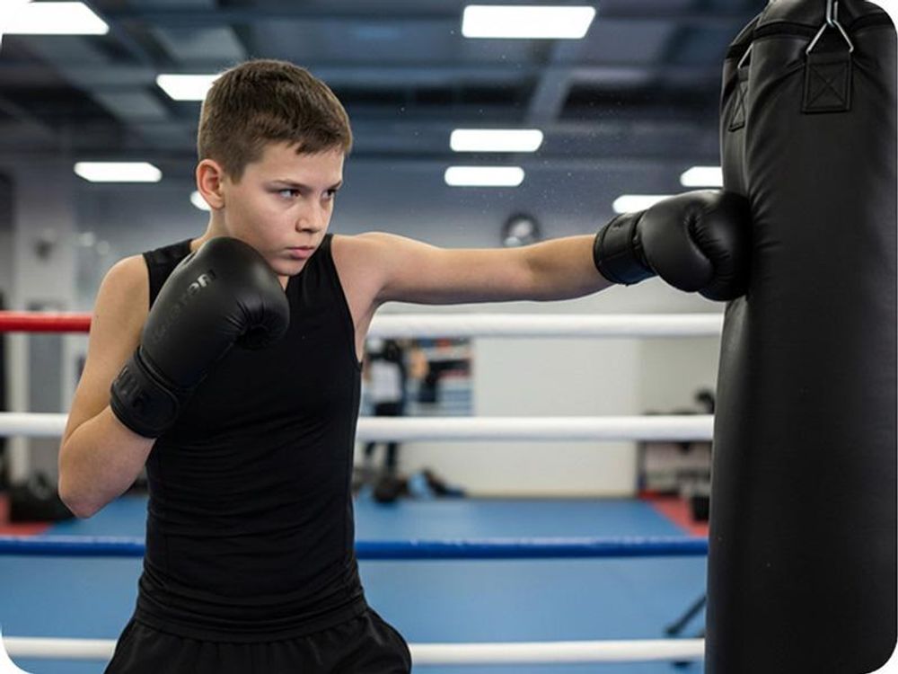 Meteor Boxhandschuhe 6 oz für Training und Sparring, Kunstleder, optimaler Schutz, ergonomische Passform, stabiler Klettverschluss