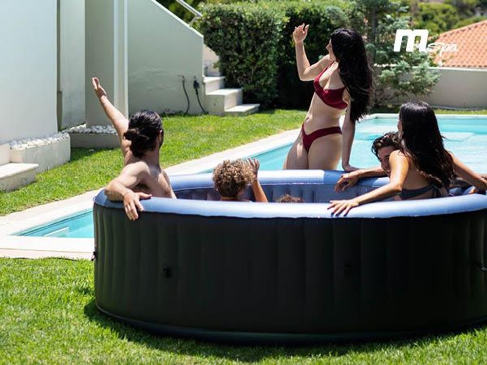MSpa Whirlpool Comfort Bergen | 4 Personen Pool - In- & Outdoor Spa - 118 Massagedüsen - Fernbedienung - Aufblasfunktion per Tastendruck - 180x180 cm