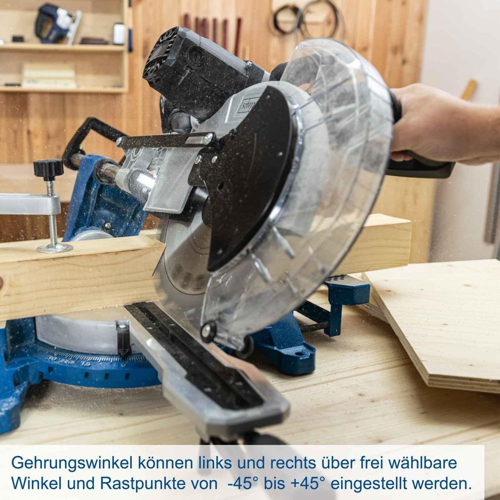 Das Bild zeigt die Kapp-Zug-Gehrungssäge von Scheppach beim einstellen des Winkels.