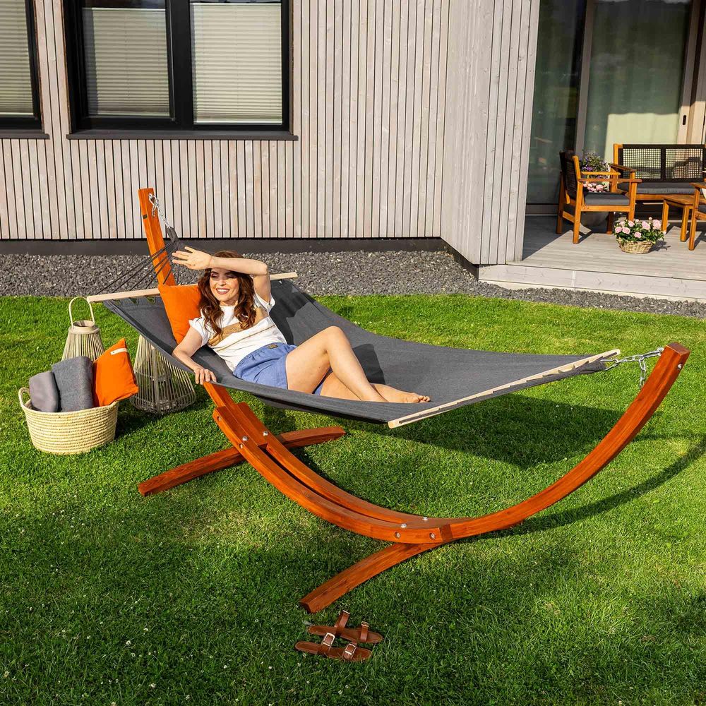 di volio Hängematte Trevia - graphit, mit Gestell aus Holz, für den Outdoor-Bereich - wetterfest und robust, max. Belastung 150 kg
