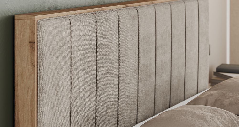 Vergrößern Sie das Kopfteil des Boxspringbettes, das Foto zeigt beige Stoff
