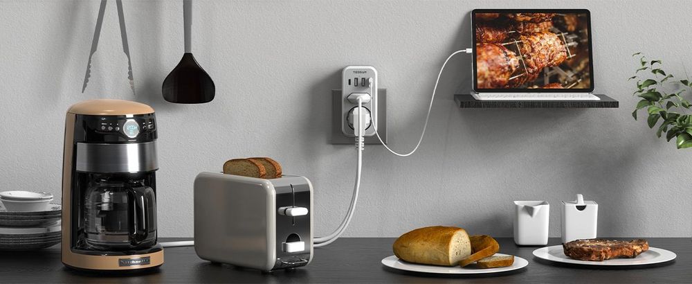 TESSAN USB C Steckdose Mehrfachsteckdose mit 4 USB Netzstecker Steckdosenadapter 2 Fach Stecker 3600W