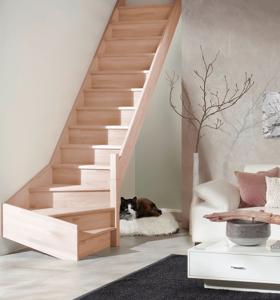 Holztreppe Intercon Casablanca | Buche | 1/4 gewendelter Verlauf | Rechtswendelung | 60 cm Breite | ohne Geländer | mit Setzstufen | Stiege