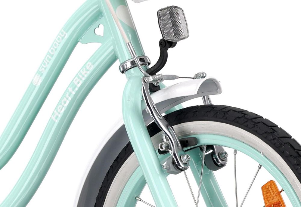 Detalle del freno delantero V-brake en la bicicleta