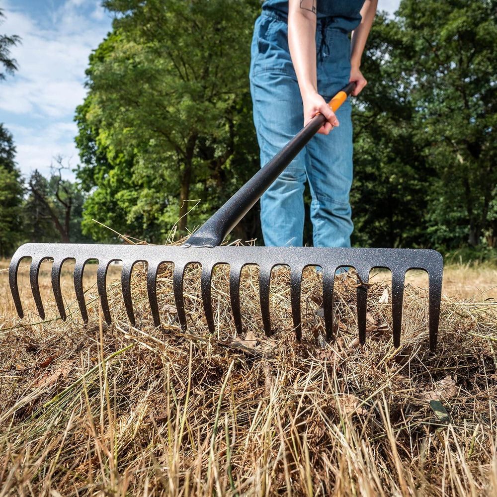 KADAX Rechen "Kisa", Gartenharke aus Metall, 16 Zinken
