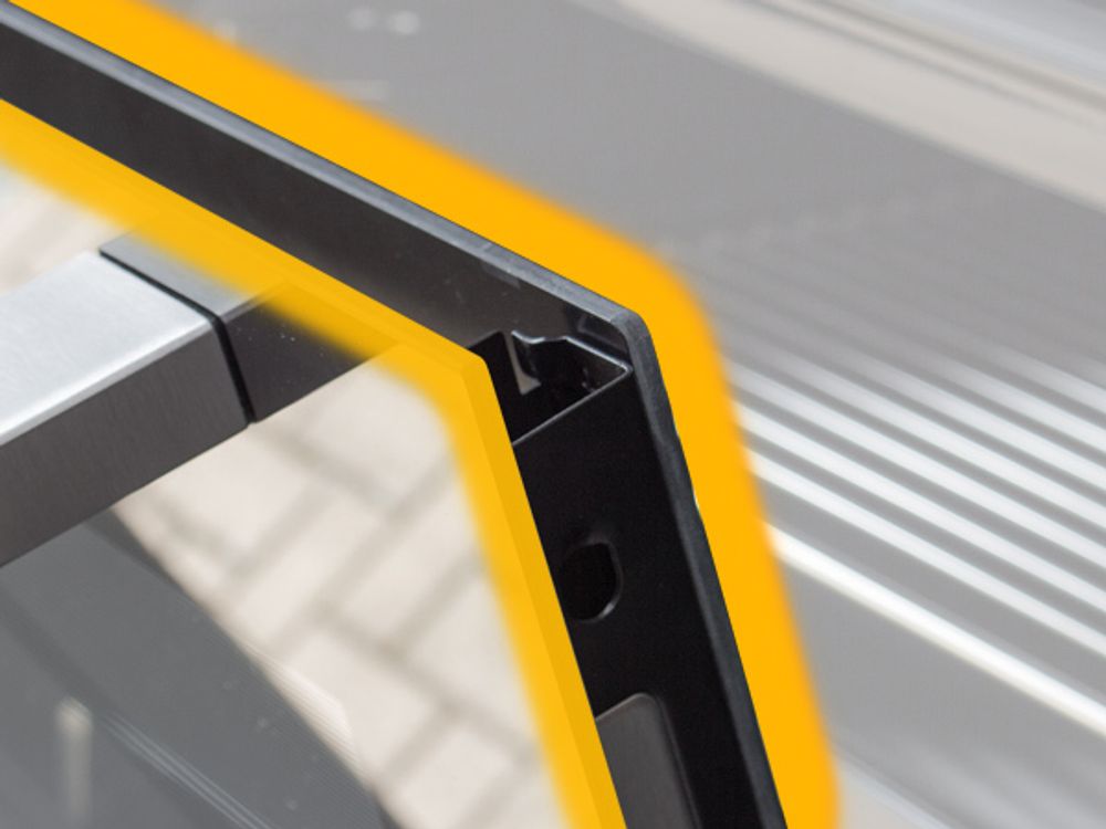 Mehrfachverglasung des Einbau-Backofens BO8810SS