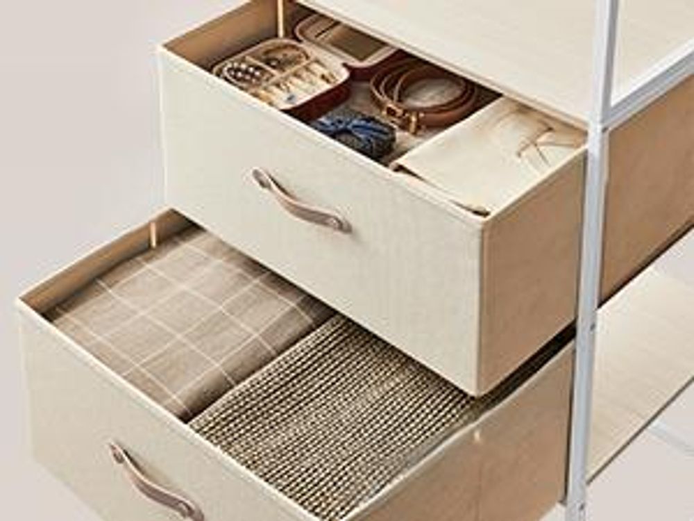 SONGMICS Kleiderständer, mit 1 ausziehbare Stange, 2 Schubladen, 4 Ablagen, hochbelastbar, platzsparend, Naturbeige