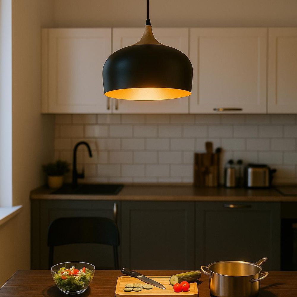 MasterLED Pendelleuchte Lumina Ø30cm Schwarz-Gold E27 – Hängelampe mit Holzdekor für Küche, Esstisch & Wohnzimmer