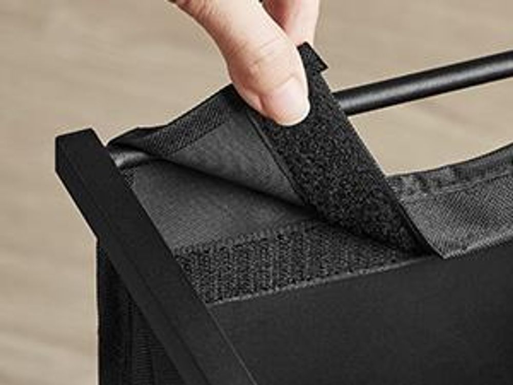 VASAGLE Wäschesammler mit Rollen, Wäschekorb 3 Fächer, 150 L, Wäschesortierer mit Ablage, Wäschewagen, abnehmbare Taschen, 6 Etiketten, Waschküche
