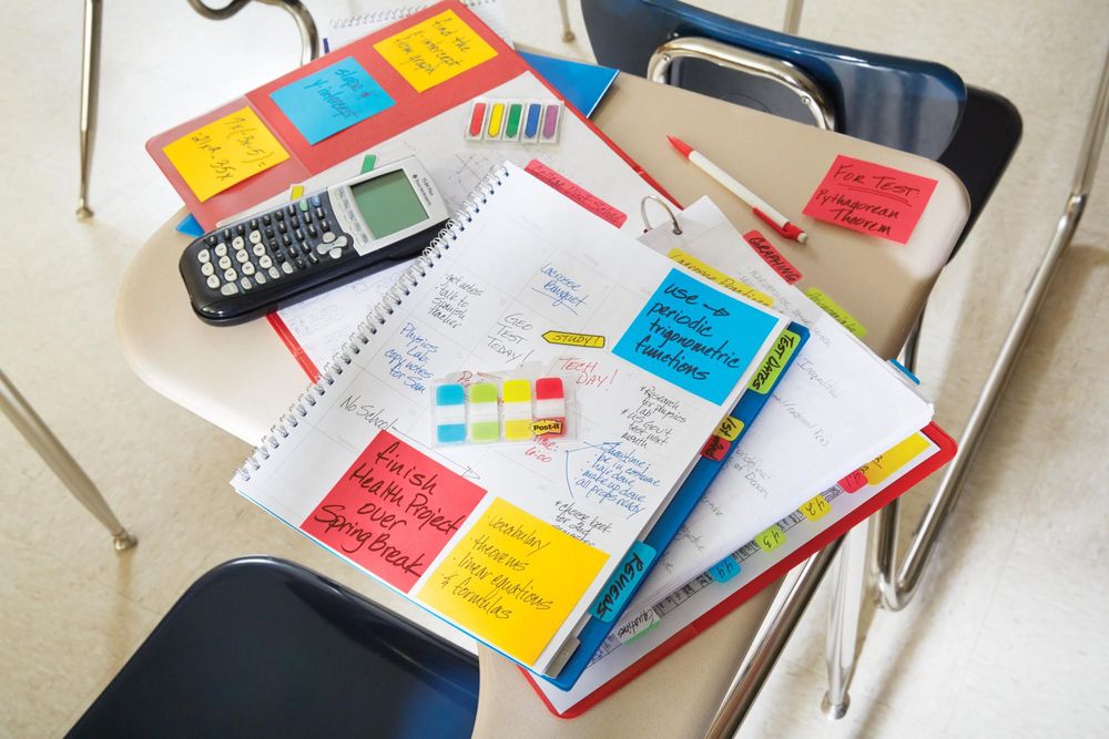 Post-it® Super Sticky Notes Haftnotizen - Playful Collection - 76 mm x 127 mm - 90 Blatt/Block - 6 Haftnotizen