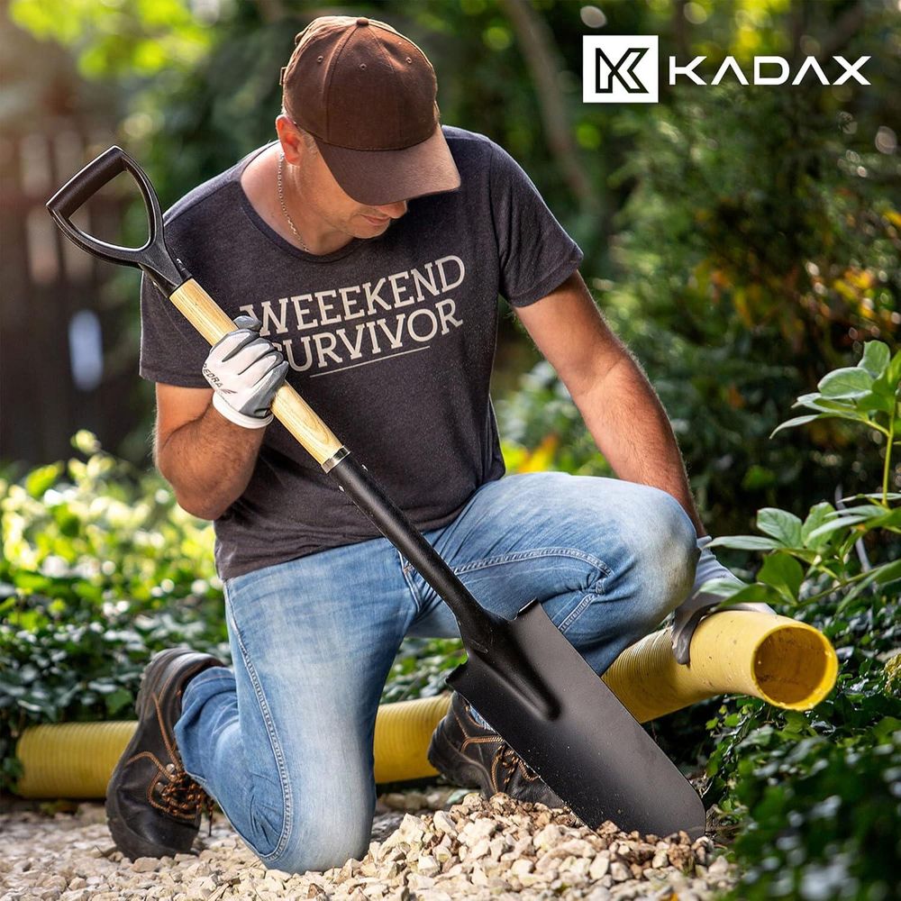 KADAX Spaten "Ladce", Gärtnerspaten aus Metall mit Stiel aus Holz, Schwarz, 110 cm
