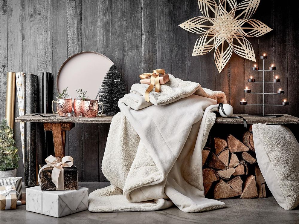 Kissen, Decken & Accessoires für ein festlich warmes Zuhause