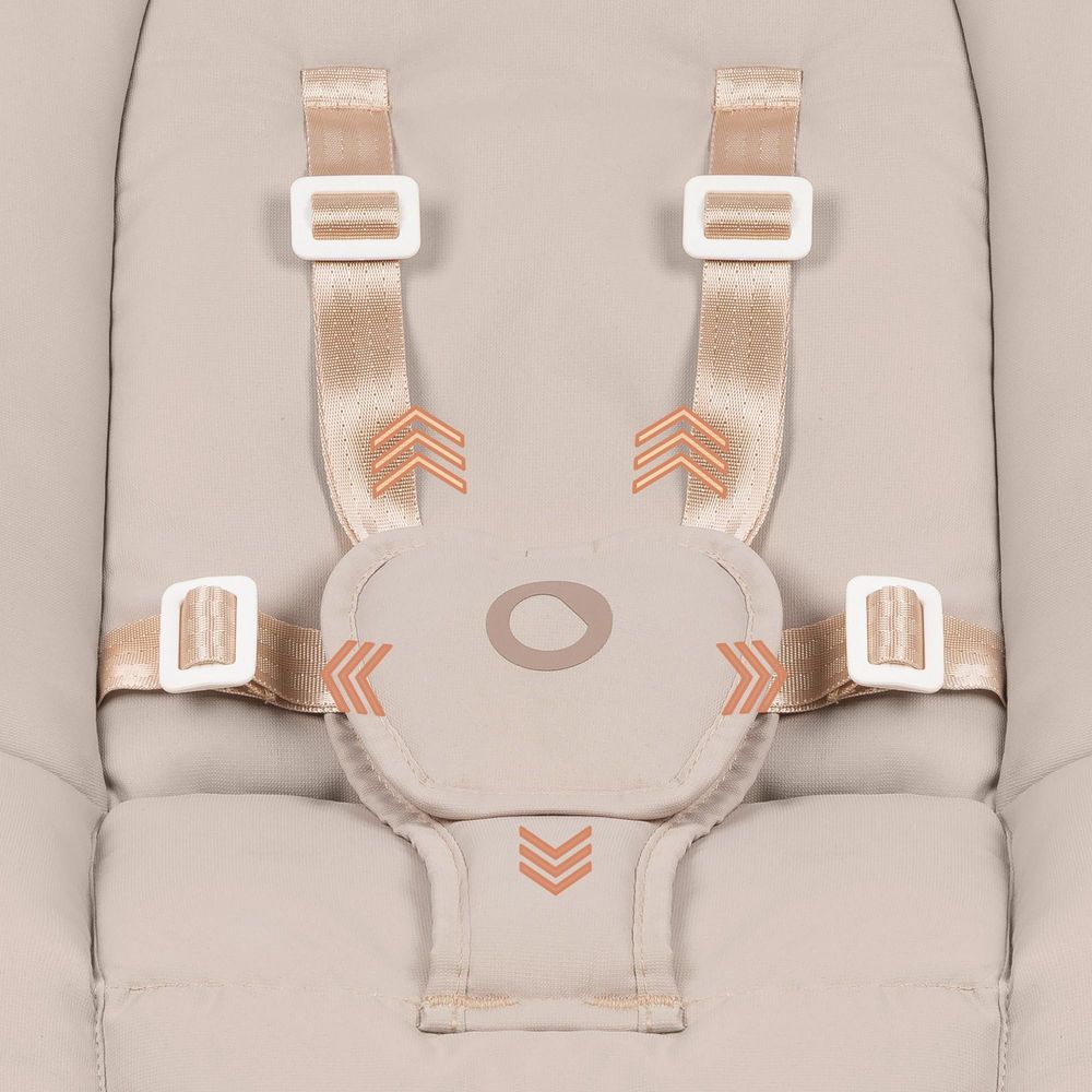 Lionelo Babywippe Celia Rocker mit Verstellbarer Rückenlehne, ab Geburt bis 9 kg, 5 Punkt Gurt und Spielbogen mit Kissen Wood Natural