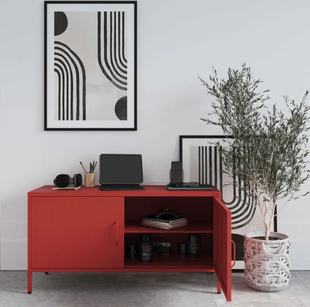 Jan Nowak Fernsehschrank ROSA TV Schrank TV Board für Wohnzimmer, Schlafzimmer Metall Fernsehtisch mit Türen und Stauraum, 115 x 59,5 x 40 cm, Rot