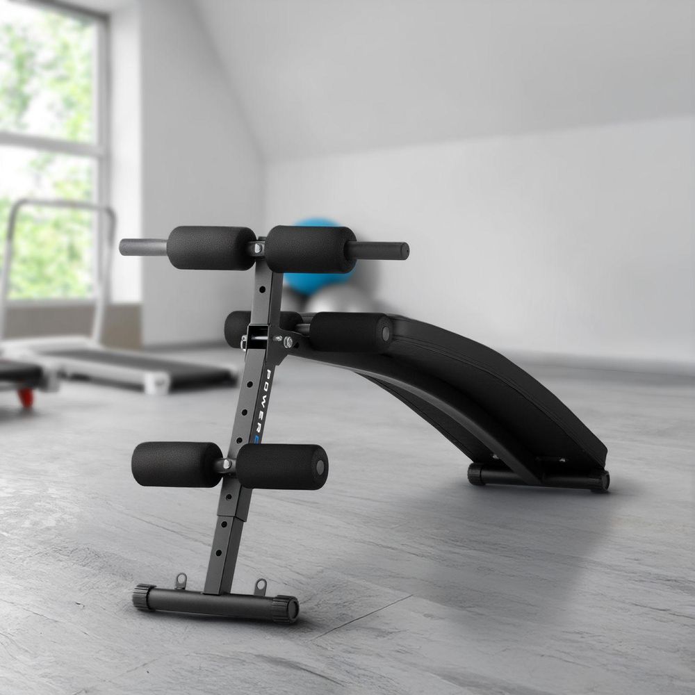Schwarze Powercore Schrägbank von Gymtek für Bauchmuskeltraining im Home-Gym