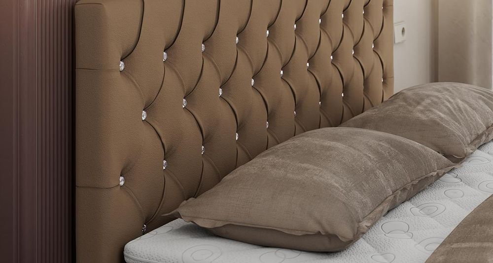 Vergrößern Sie das Kopfteil des Boxspringbettes, das Foto zeigt brownStoff