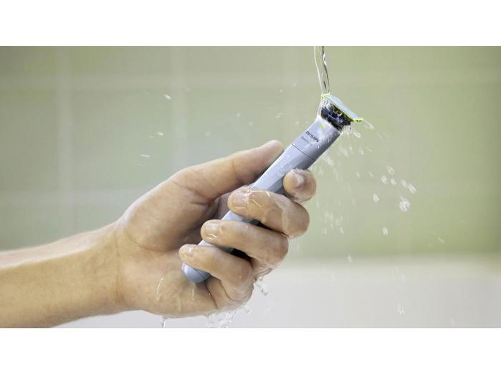 Philips OneBlade First Shave QP1324 Rasierer – 2 Klingen – Reiseetui