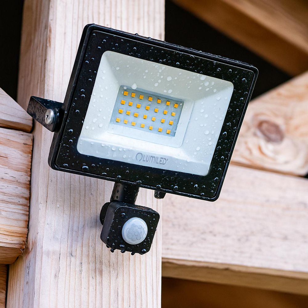 LUMILED LED Strahler 30W Außenstrahler 2700Lm Fluter Strahler Außen IP44 spritzwasserdicht 4000K Neutralweiß Scheinwerfer Flutlichter Bewegungssensor