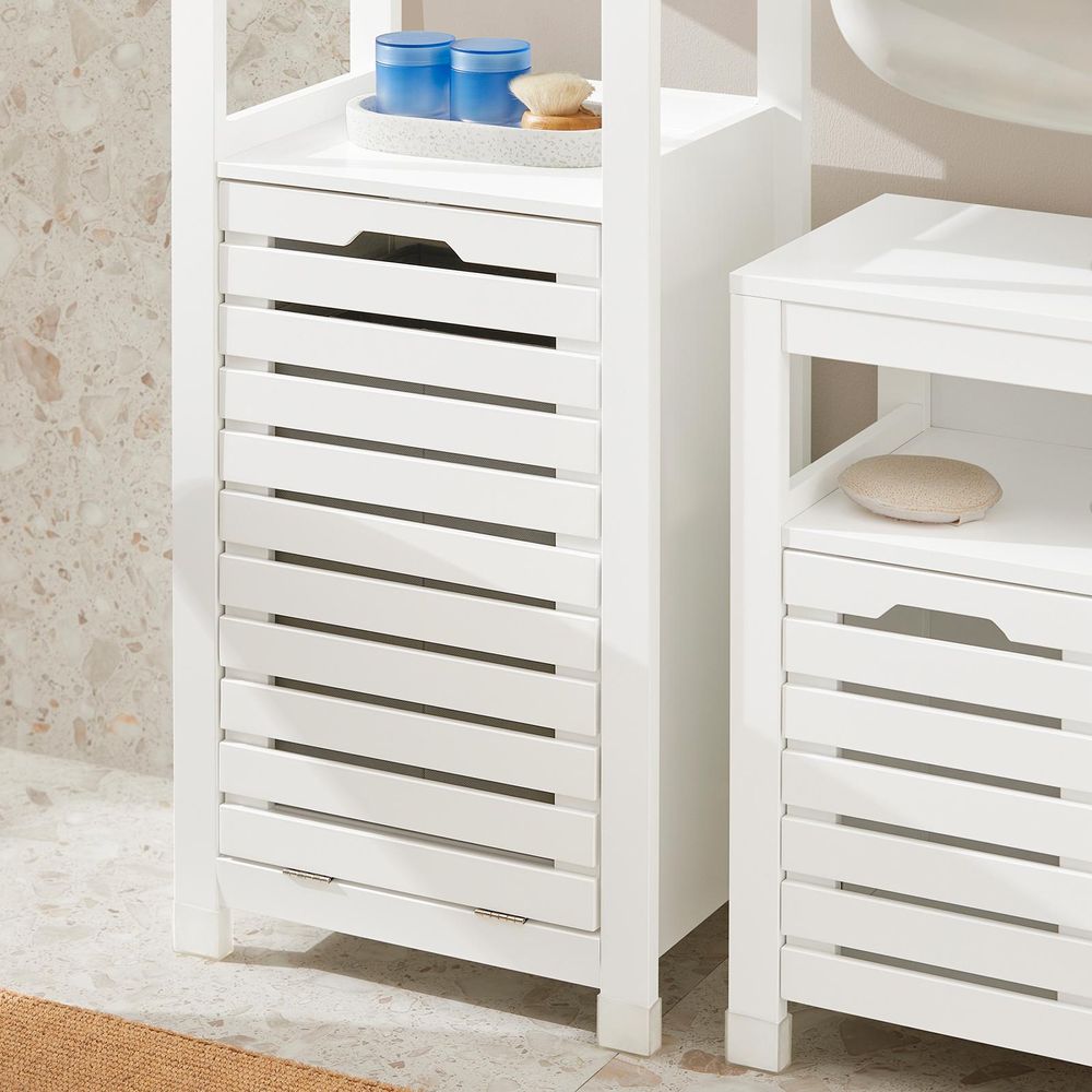 SoBuy Badezimmerschrank mit Wäschekorb Wäscheschrank Badschrank mit ausklappbarem Wäschesack Kompakter Badezimmerregal Badmöbel aus Holz Weiß BZR67-W