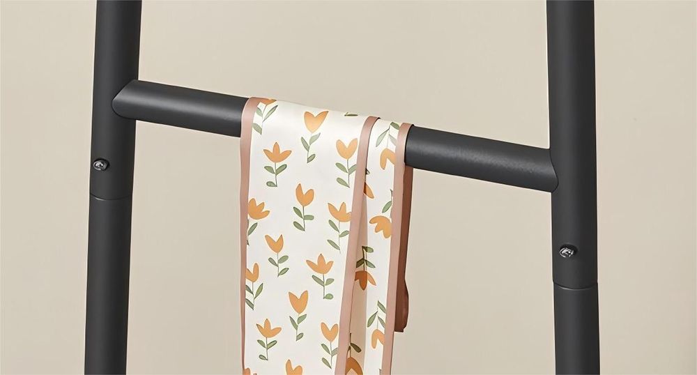 SONGMICS Kleiderständer, mit 5 Ablagen, Metallrahmen, 40 x 101,7 x 153,3 cm, tintenschwarz