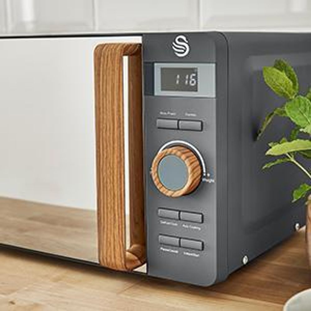 SWAN SM22036WHTNEUN Digitale Mikrowelle 20L Modernes Design Nordic, 6 Betriebsebenen Weiß