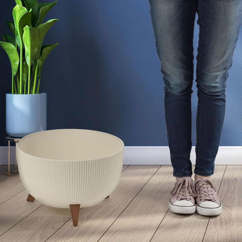 KADAX Kunststoff Blumentopf "Milis", Blumenkübel mit drei Einsteckstützen, Creme, 40 cm