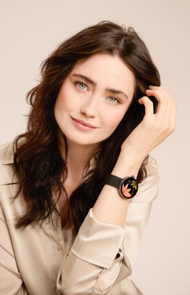 Smartwatch Forever da Donna Forevive 5 SB-365 Oro, IP68, Contapassi, Cardiofrequenzimetro, Monitoraggio del Sonno, Touchscreen, Bluetooth
