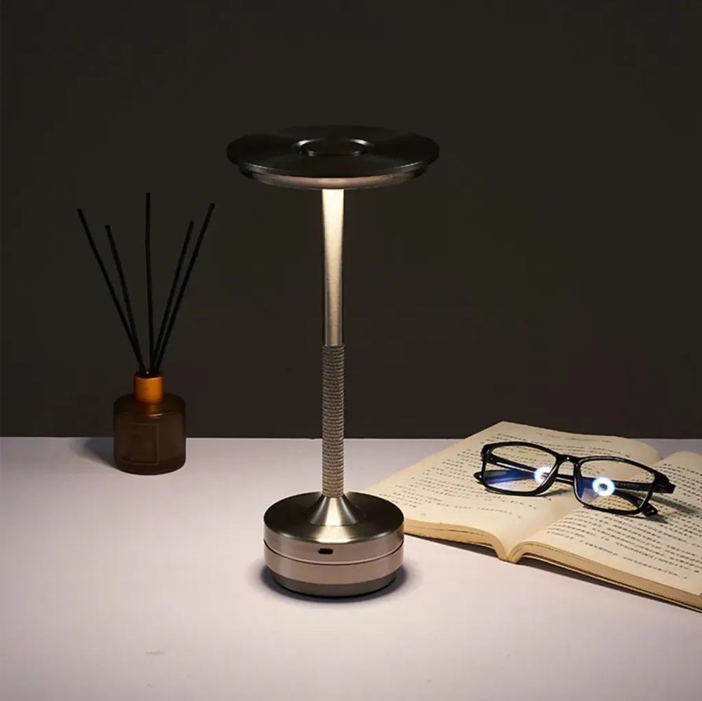 Kabellose Dimmbare LED Akku Tischleuchte Touch Tischlampe Lampe Wohnzimmer Nachttischlampen Dreifarbiges Licht Silber