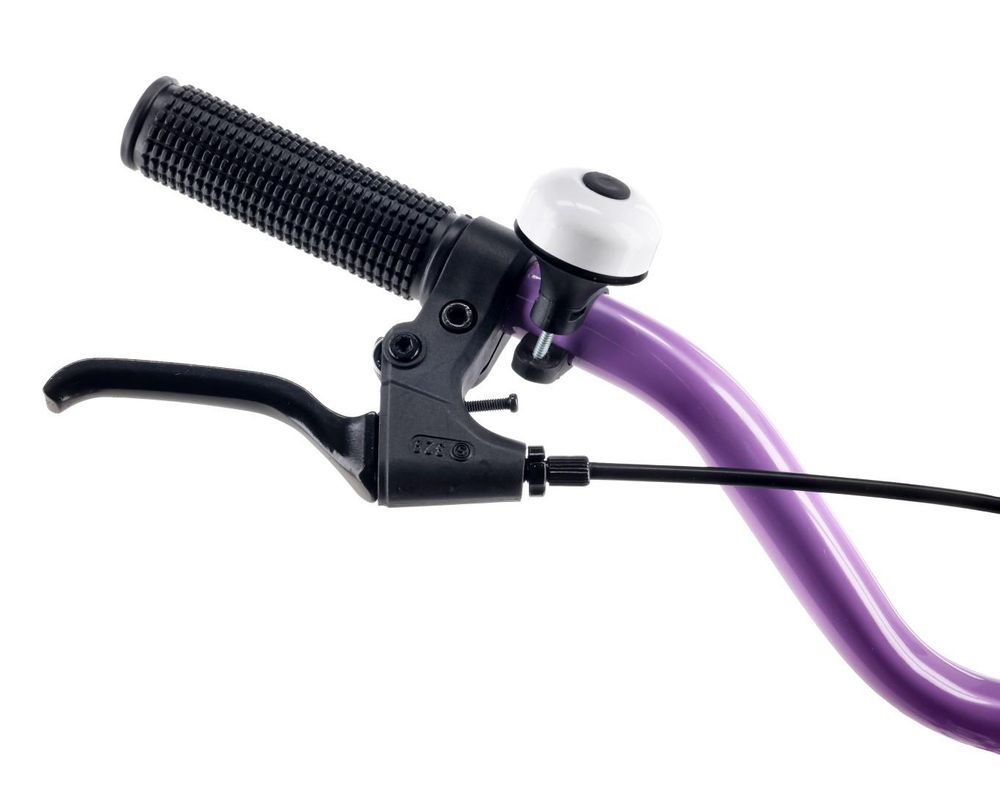 Detalle del manillar con timbre y freno V-brake.