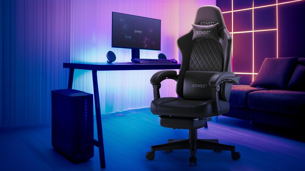 SENSE7 Devon Gaming Stuhl Kunstleder Schwarz - Ergonomischer Bürostuhl mit Fußstütze PC Schreibtischstuhl Zockerstuhl Leder 120 kg