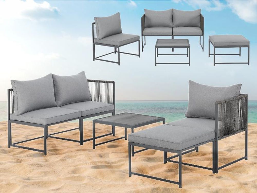 Zwei Beispiele zu Stellmöglichkeiten des DETROIT Loungesets, im Hintergrund ein Strand