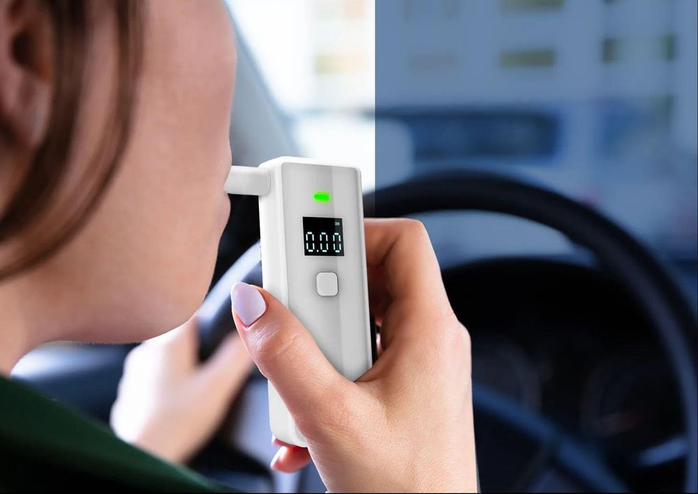 Xblitz 07L – Halbleiter-Alkoholtester mit LCD-Display