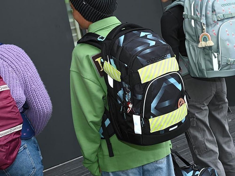 Das Bild zeigt das Sicherheitszubehör von coocazoo.