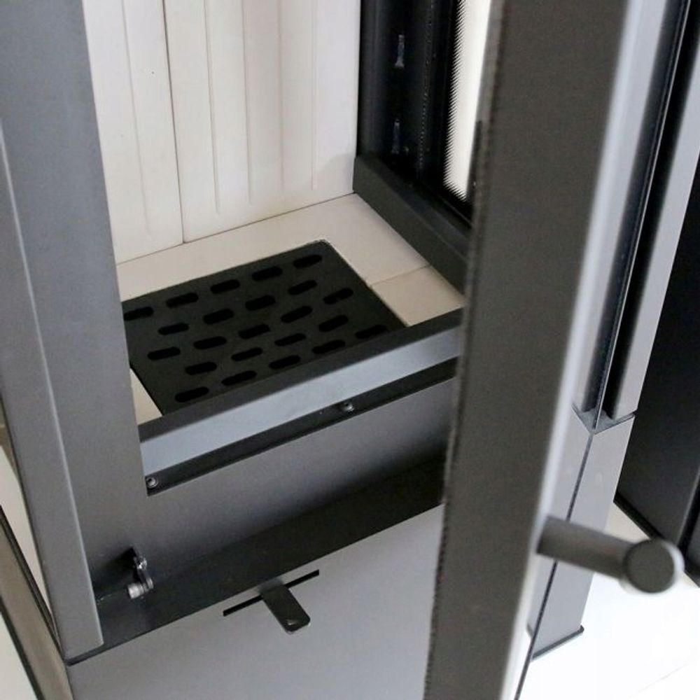 Freistehender Kaminofen THOR VIEW KRATKI 8 kW Ø150 Dreischeiben-set