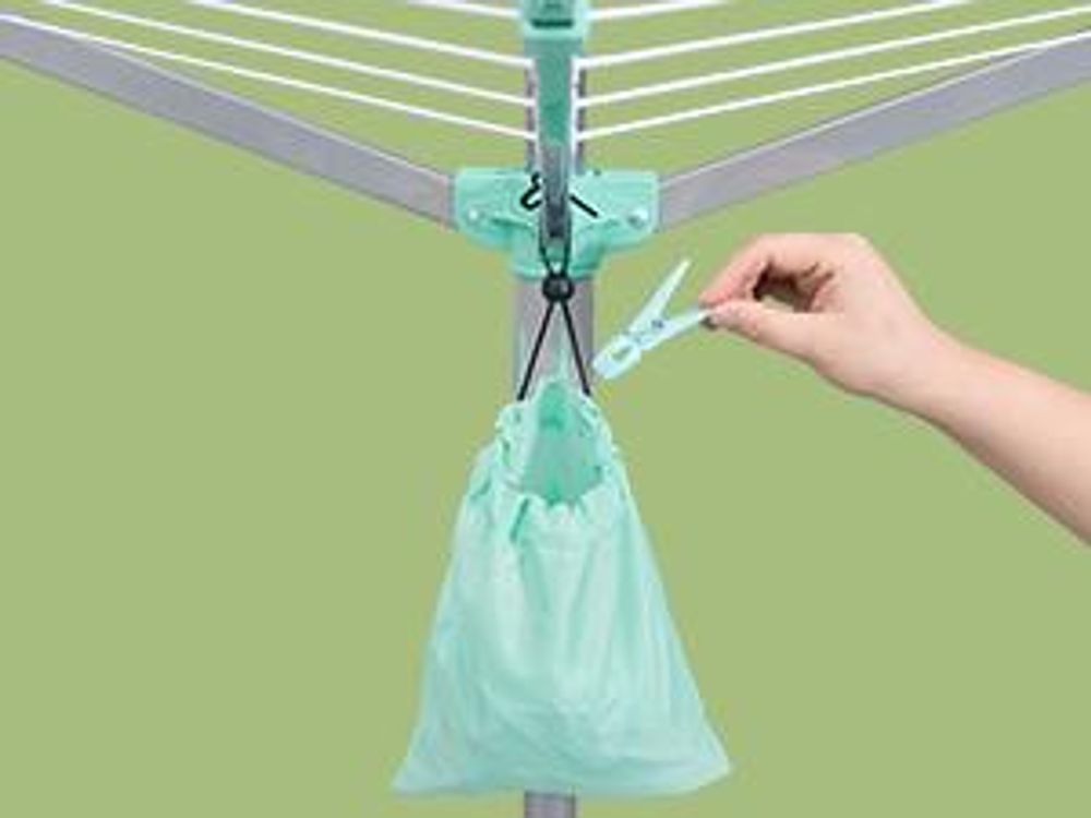 SONGMICS Wäschespinne, 45 m Wäscheleine, für 4 Waschladungen, mit Wäscheklammern, silbern