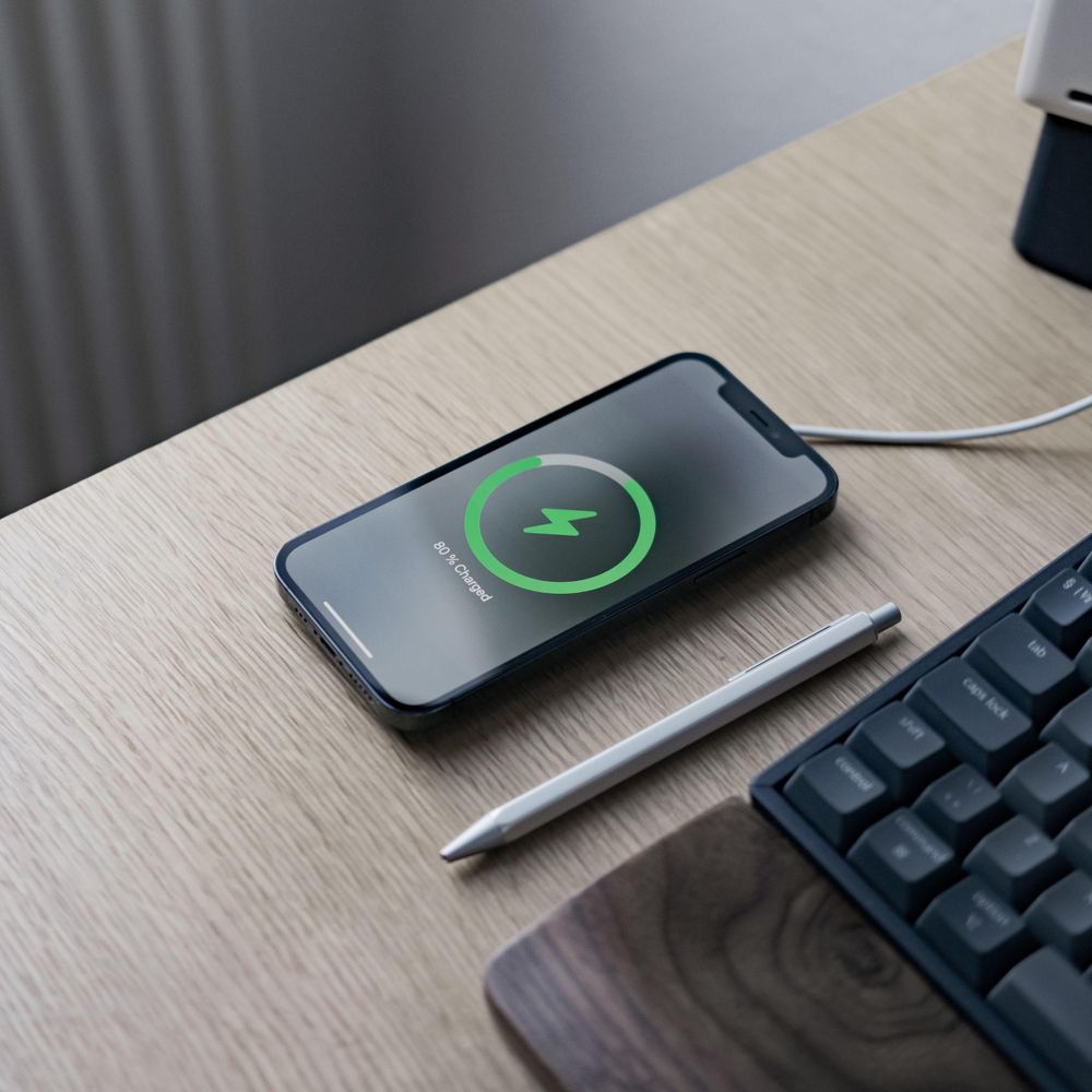 Reagle Induktives Ladegerät Für Iphone Qi 15W Magsafe