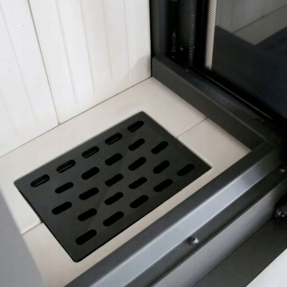 Freistehender Kaminofen THOR VIEW KRATKI 8 kW Ø150 Dreischeiben-set