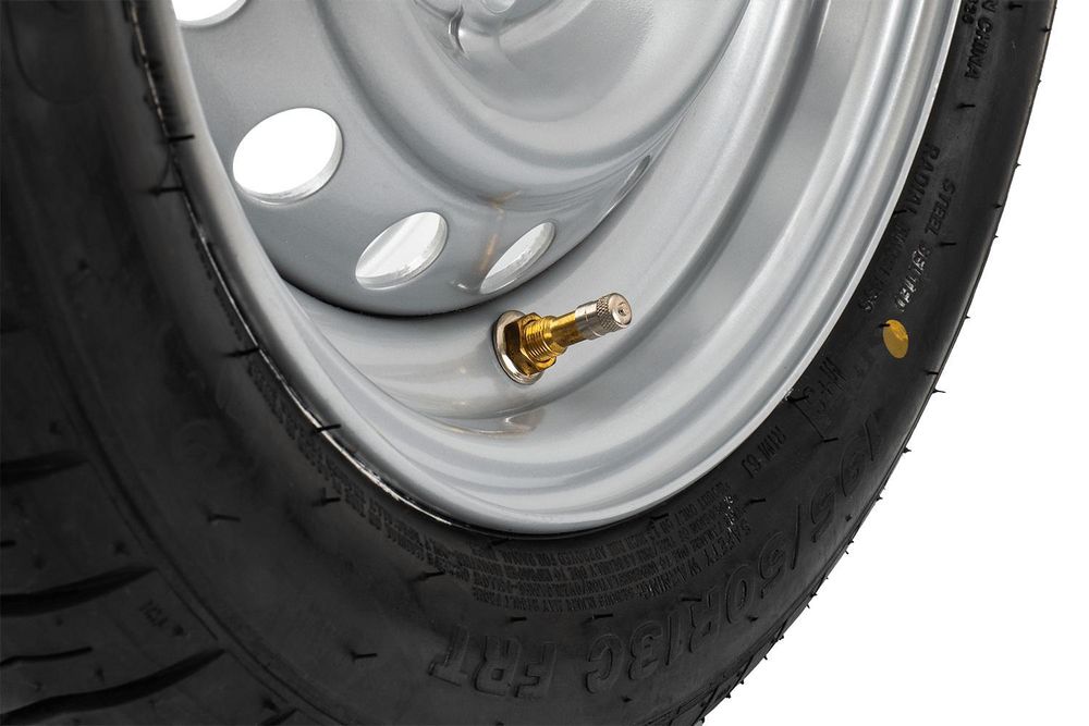 UNITRAILER Komplettrad 195/50 R13C für schwere Anhänger und Transporter