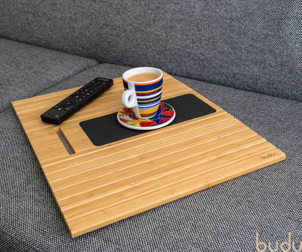 Budu Sofatablett/Sofatisch Bambus Holz für Armlehne mit Anti-Rutsch - Armlehne Protektor - Getränkehalter - Untersetzer