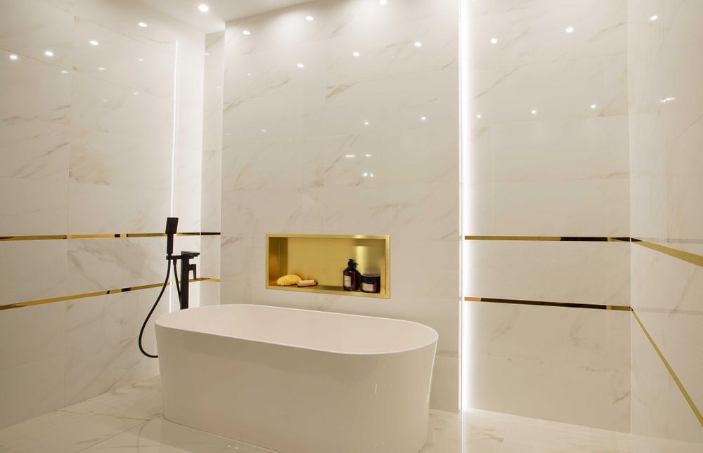 Dusch Nischenregal in moderner Badezimmer - Edelstahl Wandnische für Shampoo und Kosmetik